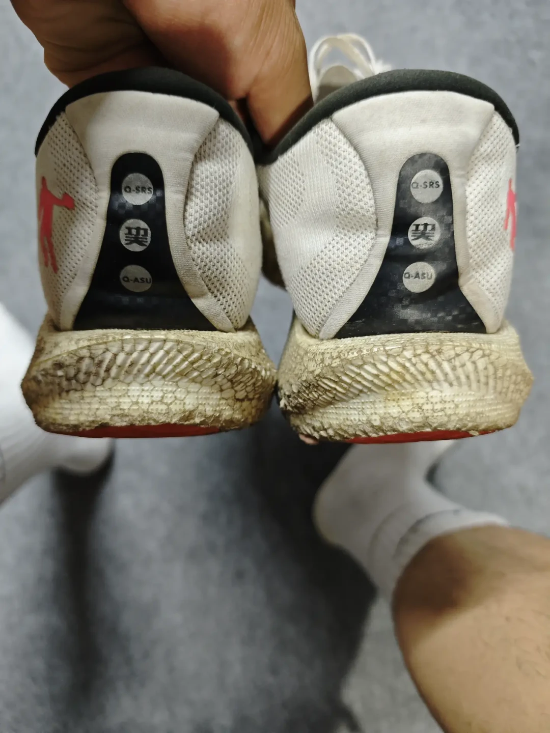 西马缴费截止就在明天17点,重马报名明天开闸:刚中签的跑者,先算清赛鞋还剩几周再下单