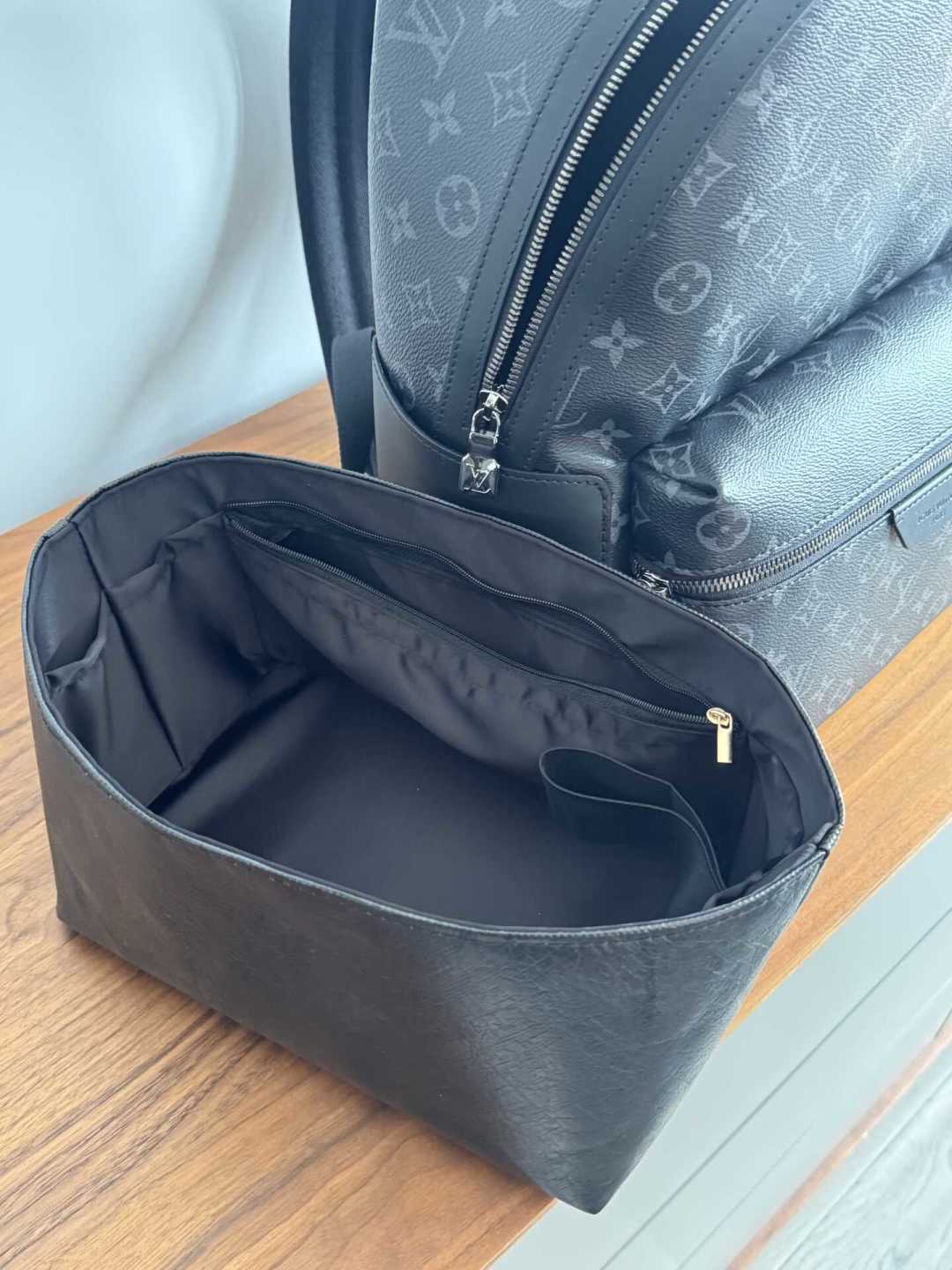 秋天包的隐形成本:吐槽区那条万赞热评,是