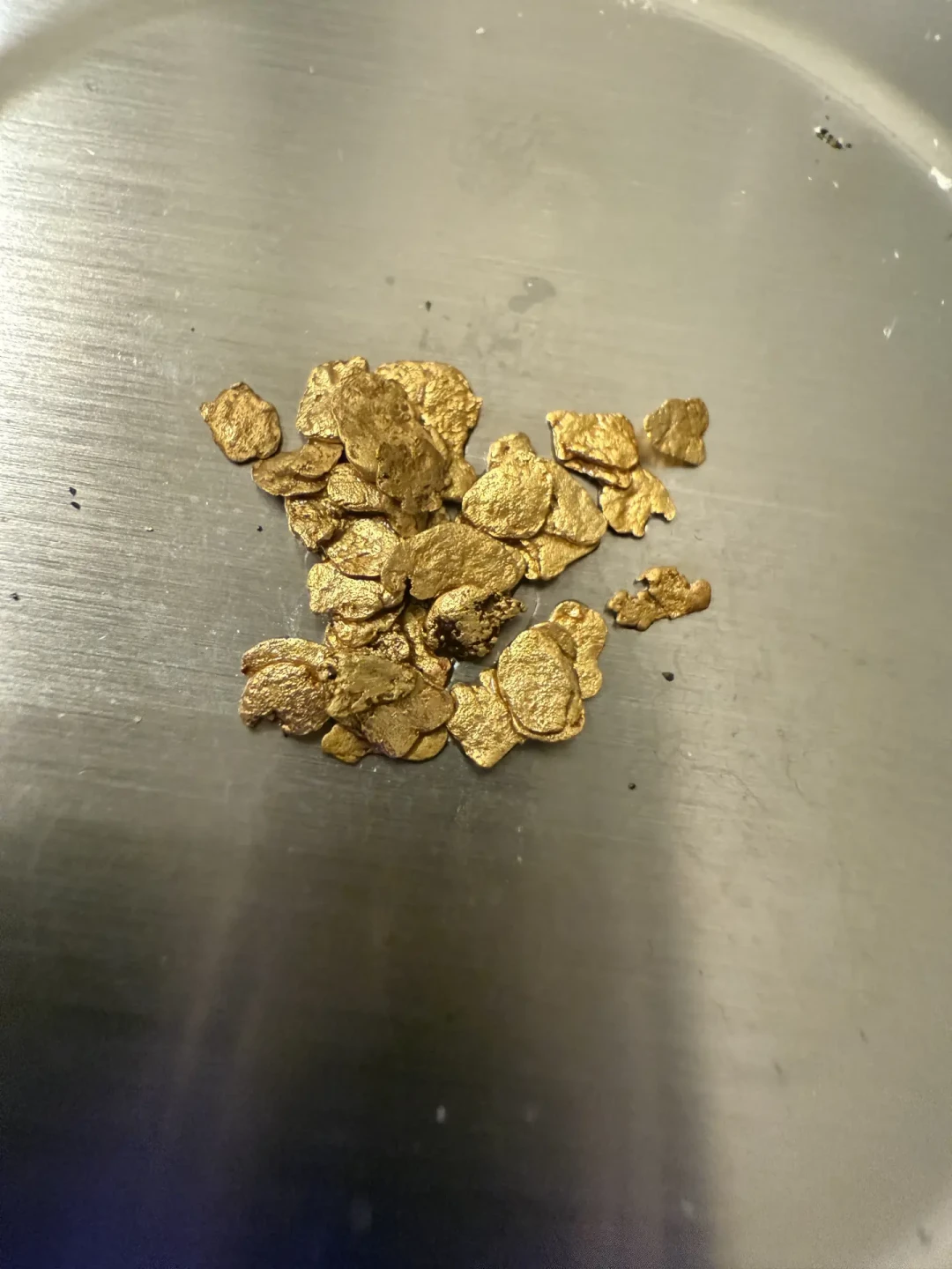 金价一周坐了趟过山车，