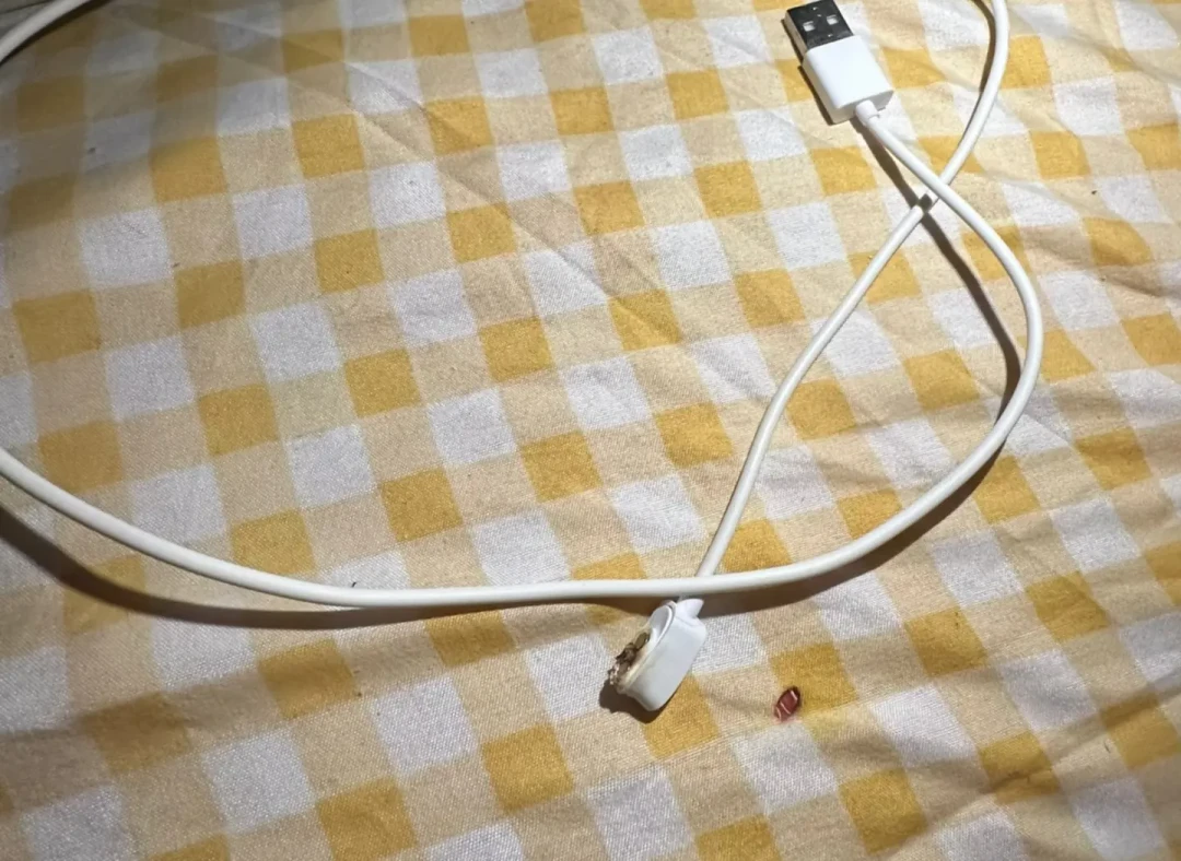 小玩具充不进电?先别急着扔,三分钟对照这份自查表