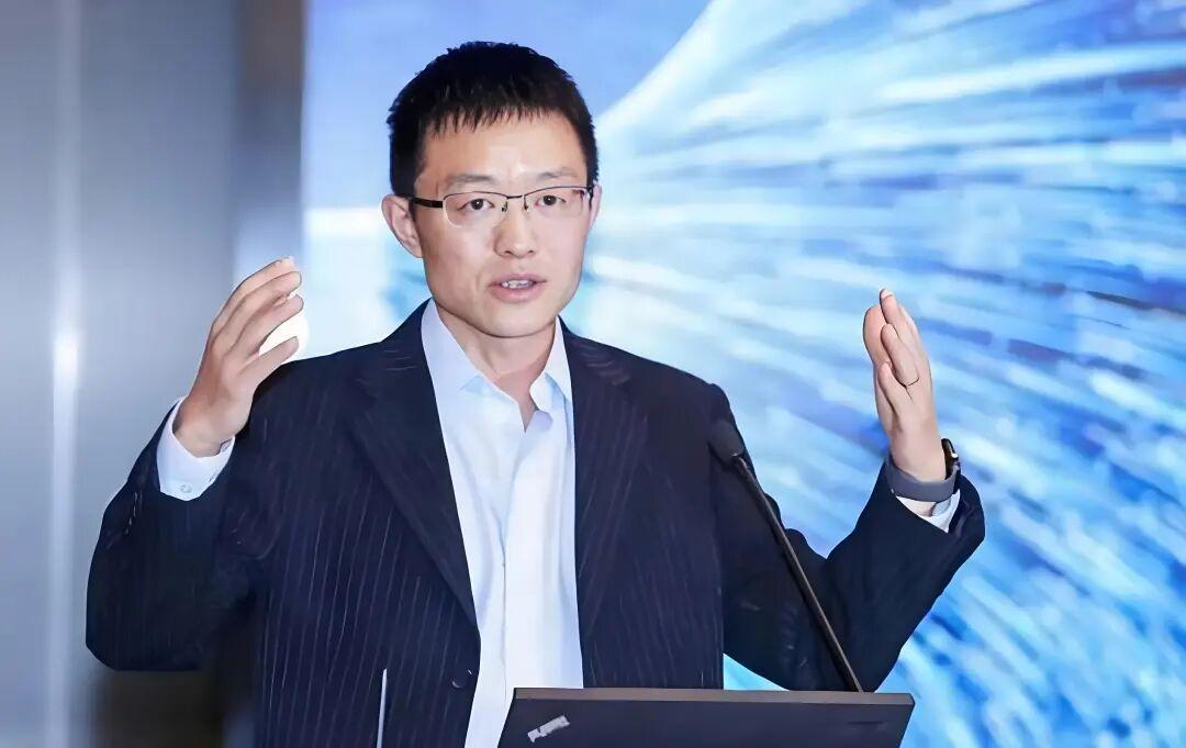 唐杰官宣GLM-6.0“全自训练”,我劝你先别等:智谱的路线图里,还有更实在的一步