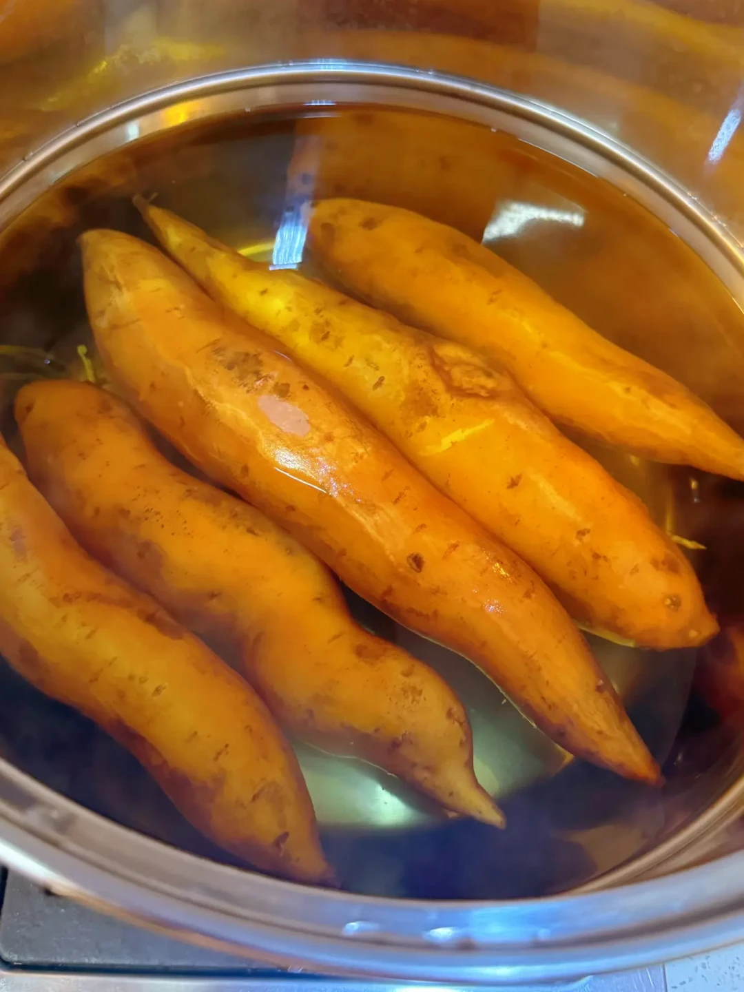 免预热烤箱开始刷屏:省下的那10分钟是真的,但戚风和巴斯克未必消受得起,我把这事拆成三件