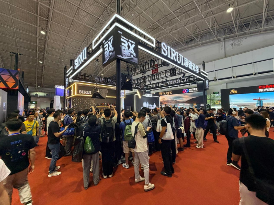 国产自动对焦镜头卷到599元:7个品牌全卡口版图我数完了,谁该买、谁千万别碰