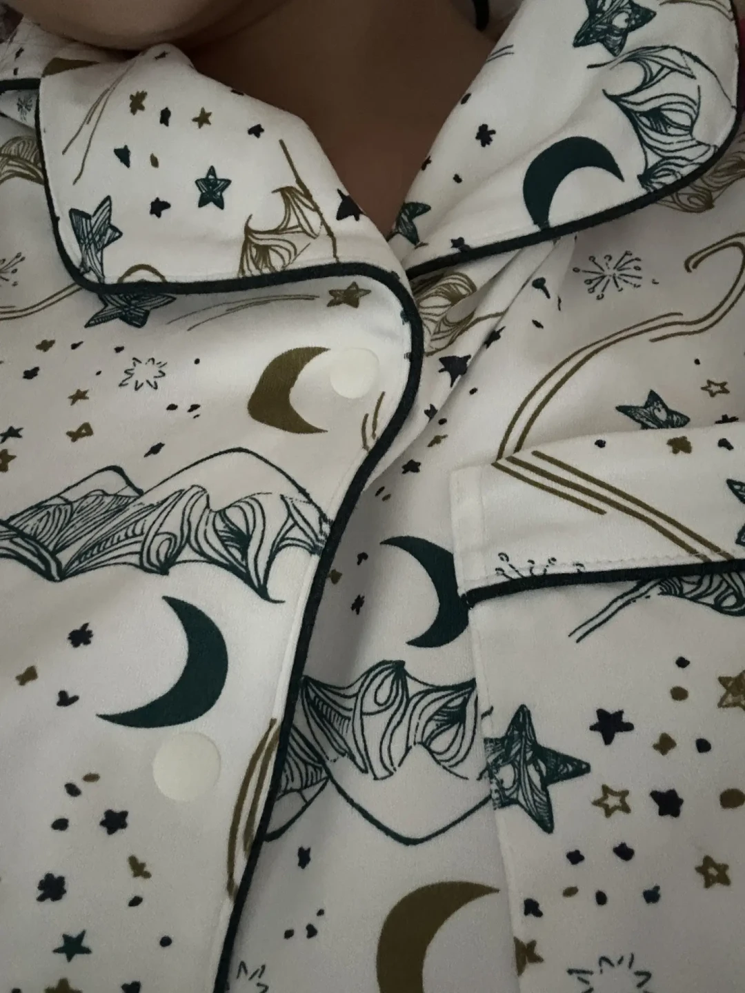 朱珠的广告刷屏时,真实吐槽全沉在评论区:9—11月坐月子的Nest Designs月子服账本