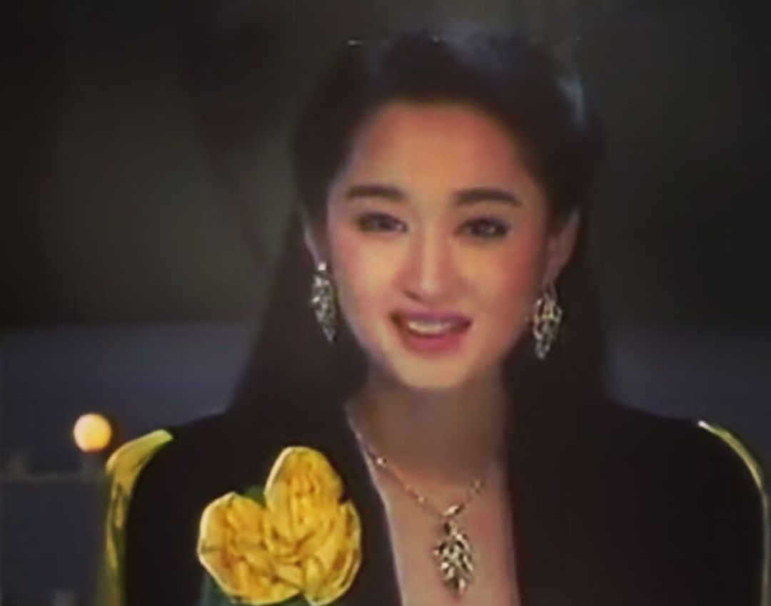 「个个都想嫁给他」刷屏了:原唱34年前就唱过——杨钰莹《桃花运》版本梳理与原版收听指南