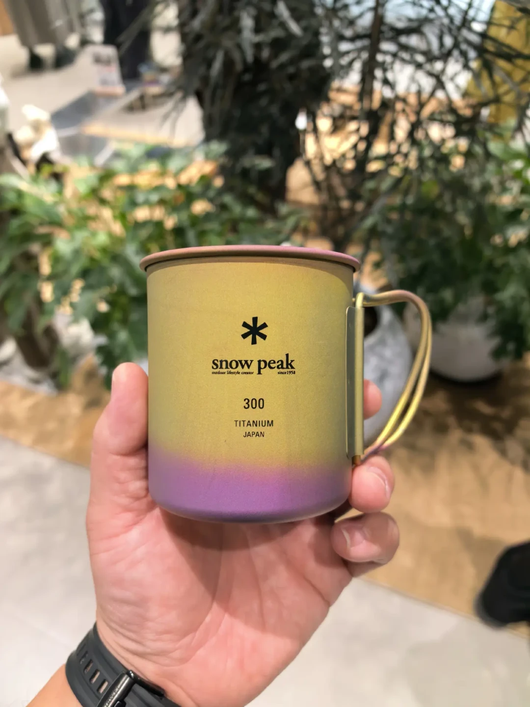 从奥莱巨型钛杯到济南恒隆：Snow Peak 年内约11家新店，画的是奢侈品地图