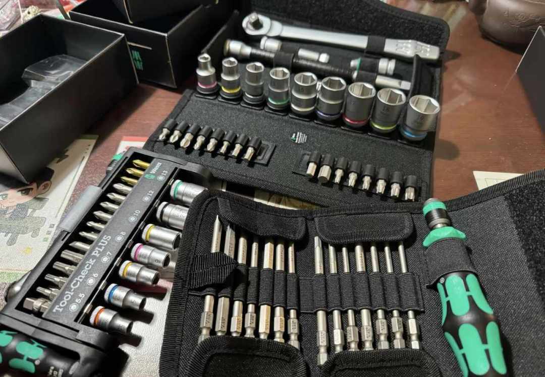 翻完1000多收藏的礼物帖和两平台几百条评论,我把