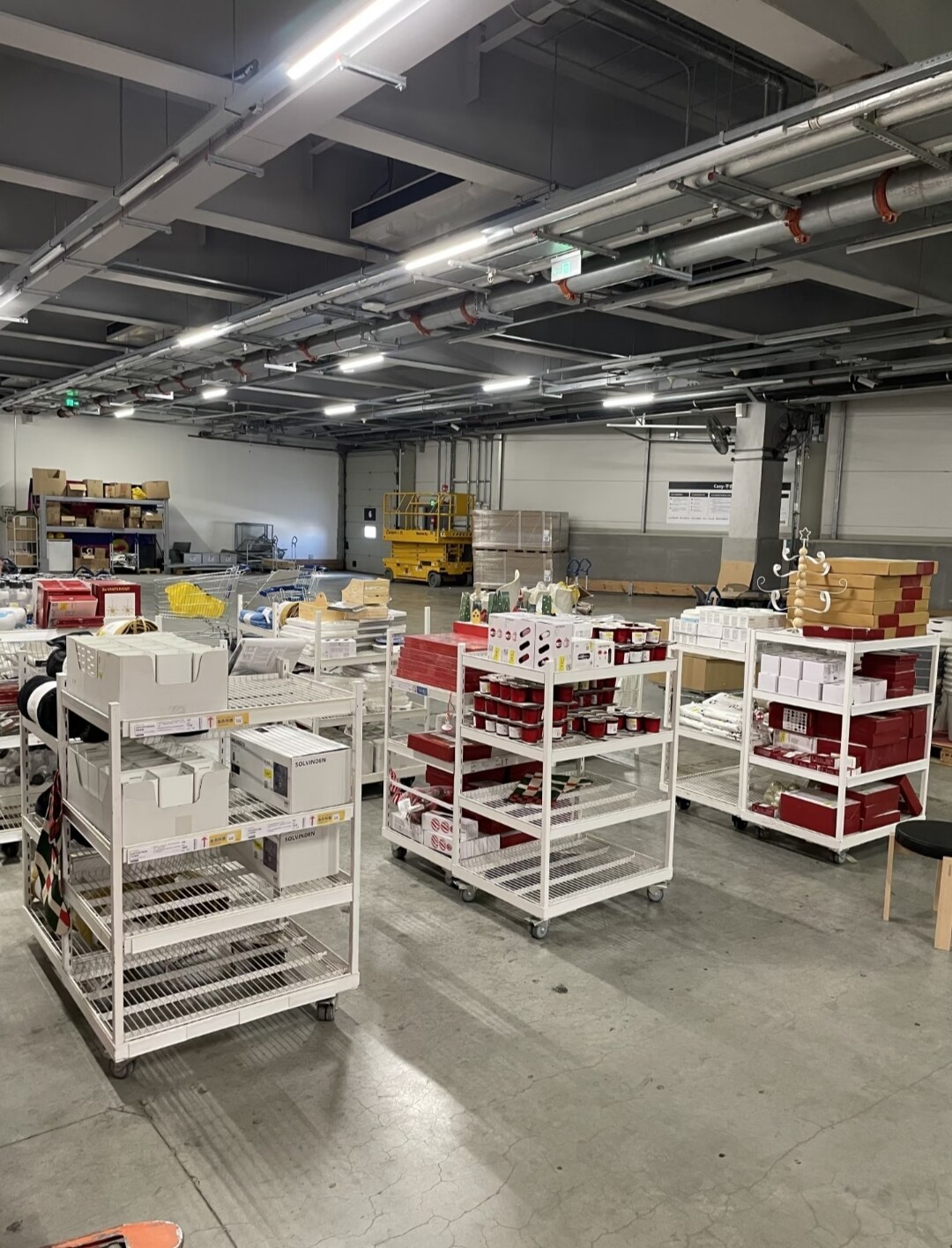 关了7家大店、卖掉
