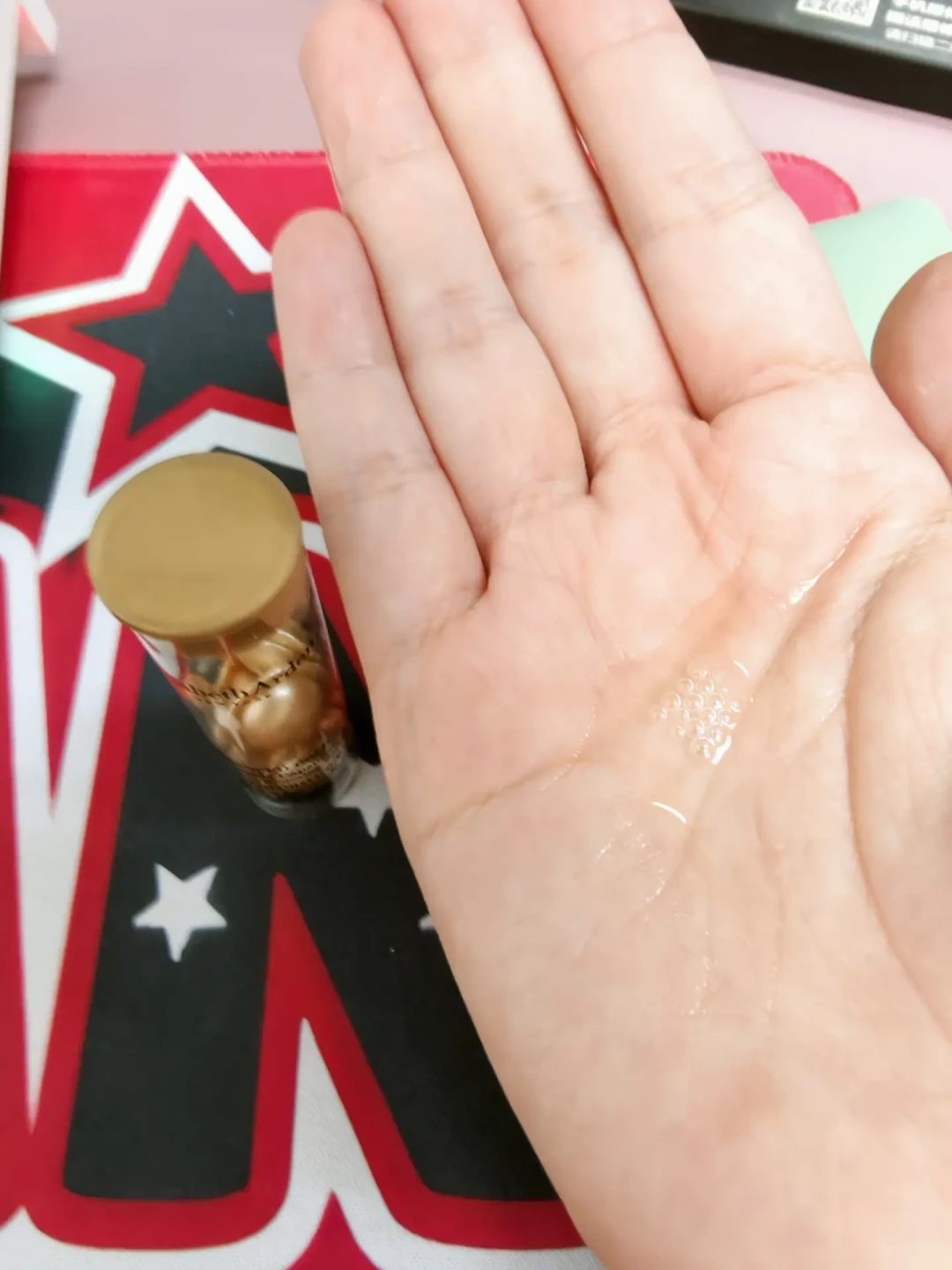 8月拼命翻红的“妈妈牌”雅顿:金胶、粉胶这一波,到底值不值得回坑?