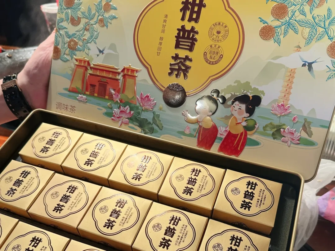 胖东来茶叶卖的是“放心”,不是天花板:翻完实测、争议和代购价差,说清楚它值得谁买