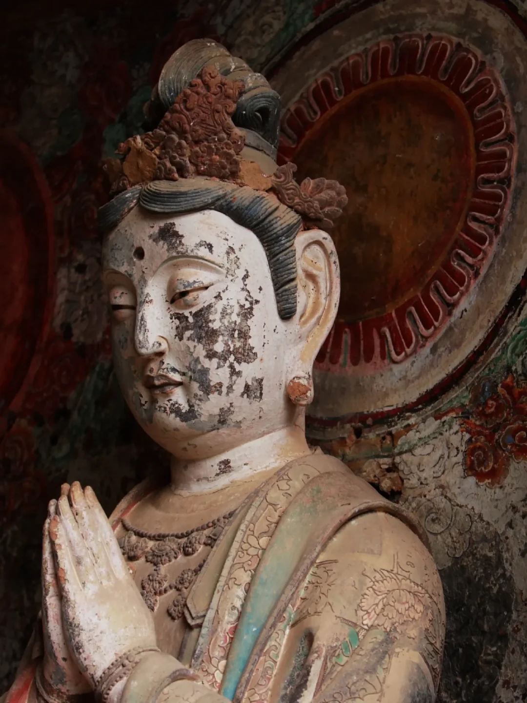 不爬栈道、不花特窟钱,也能看懂“东方微笑”:麦积山的山脚路线,没多少人理过