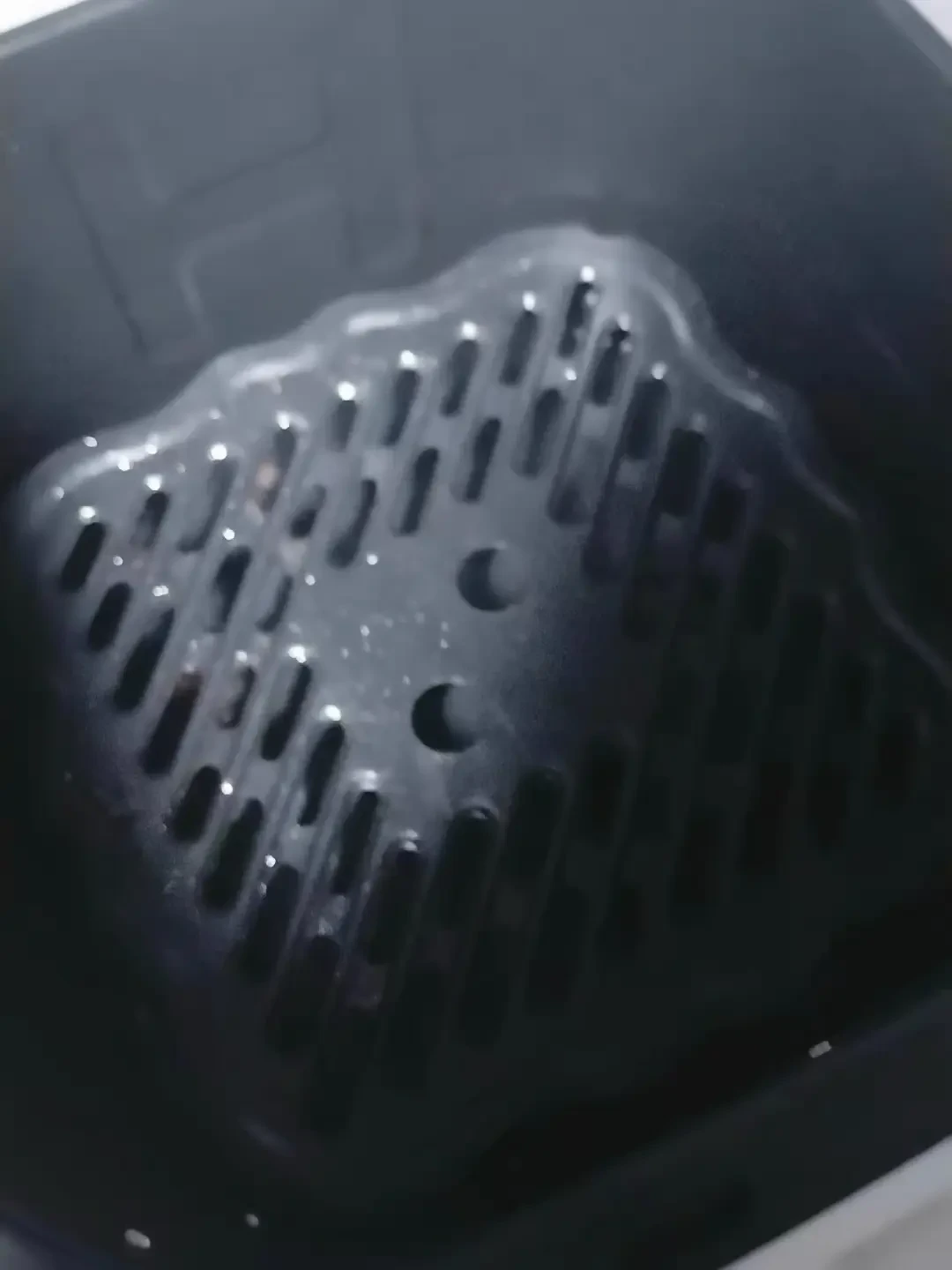 在家做烧烤,买空气炸锅还是烤箱?算完电费、出串速度和清洁账,一次说清