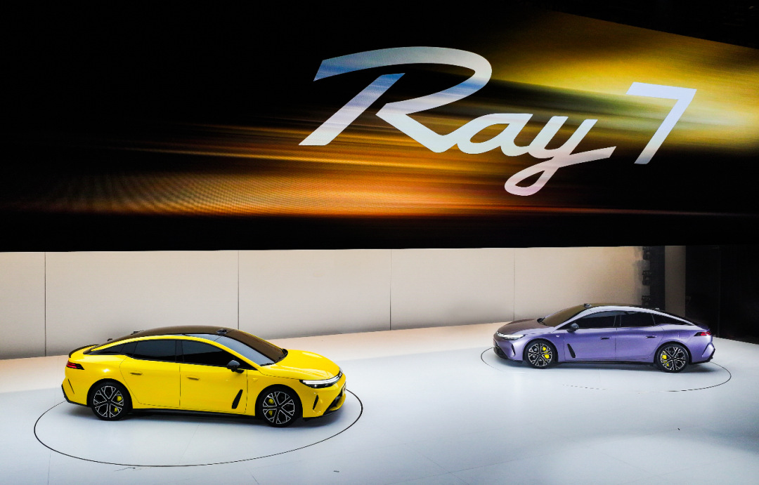 别急着管Ray7叫“华为车”:华为管刹车、文远管智驾——等这台四季度上市的轿跑前,先算清这三笔账
