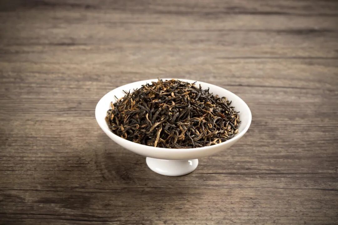 9月想囤红茶的先别急:金骏眉不是越金越好,小种没烟味也未必是假的