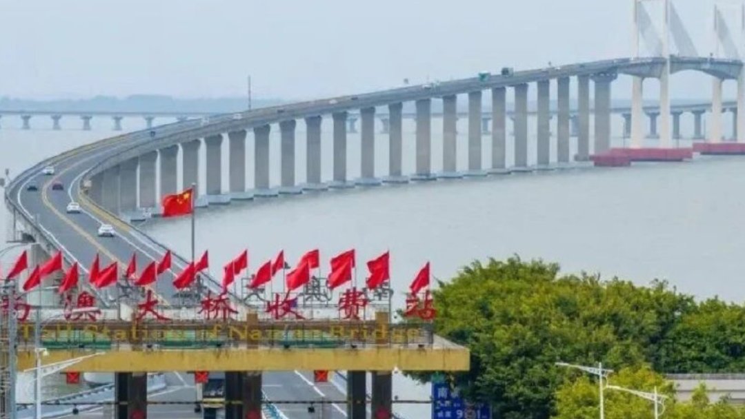 “我的玻璃海呢”:台风停编后“复活”又掉头,海南恢复、粤东进峰值、福建Ⅰ级暴雨,未来两周南方潜水先对这张时区表