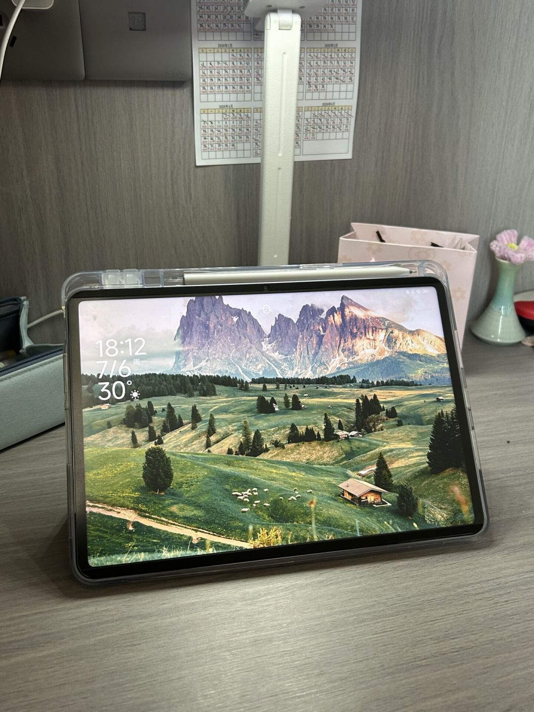 手机9月1日集体官宣涨价那天,iPad Air反手跌到4549:9月平板,一批必涨、一批真跌
