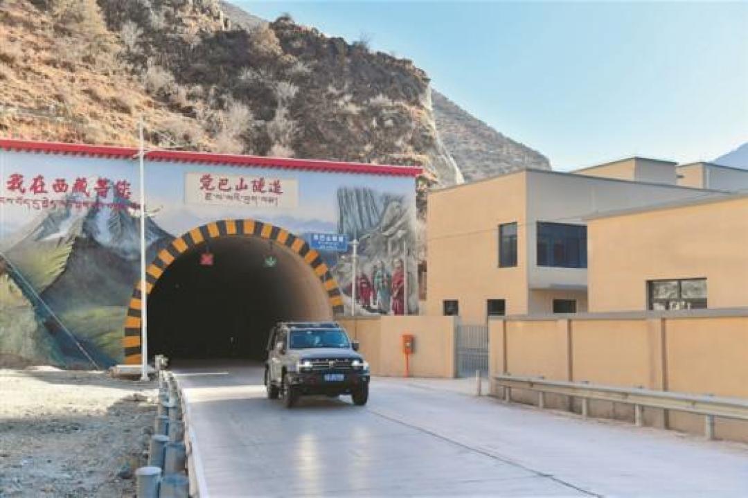 觉巴山通了隧道,通麦飞了桥,72拐还要等2028年:核完官方与在路信息,原版川藏线的朝圣窗口就这两年