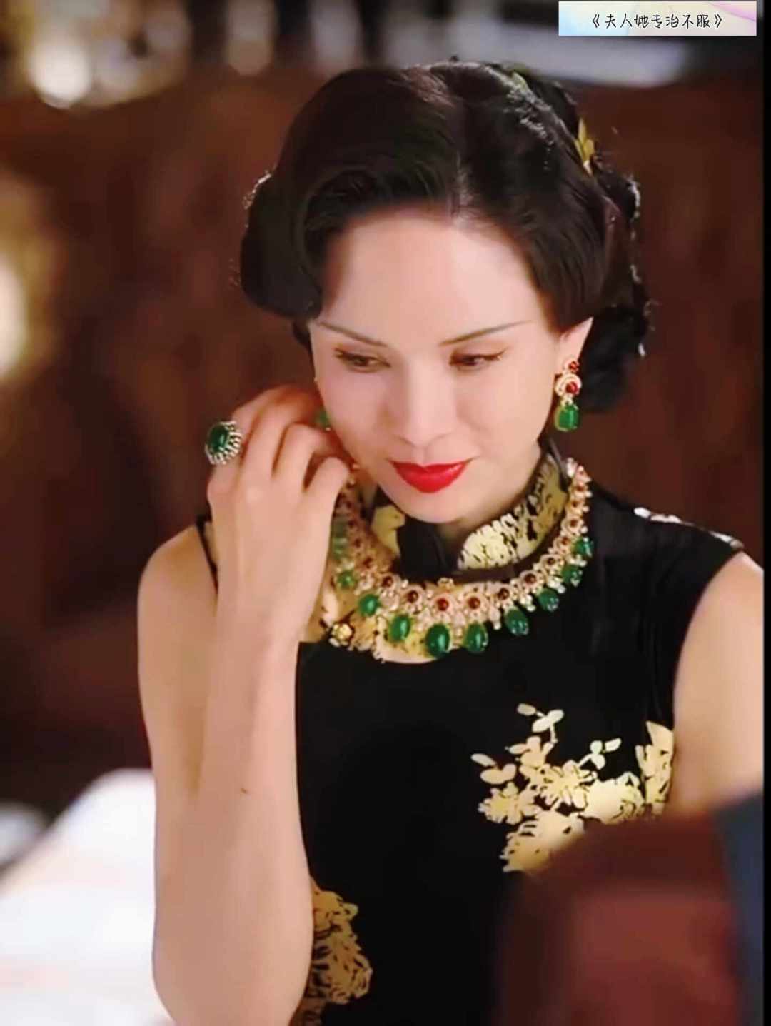 李若彤60岁演外婆,被嘲“下沉”:我把她的3部短剧逐部对了平台、成绩和争议