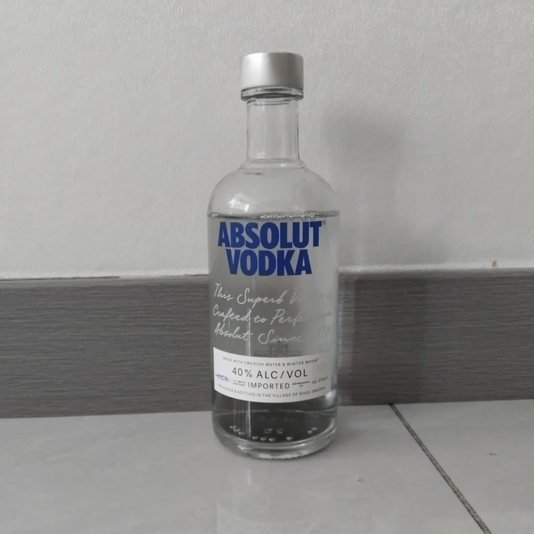 家用调酒第一瓶伏特加,跟着买绝对就行?对完全网真实口碑后,3个场景分清楚