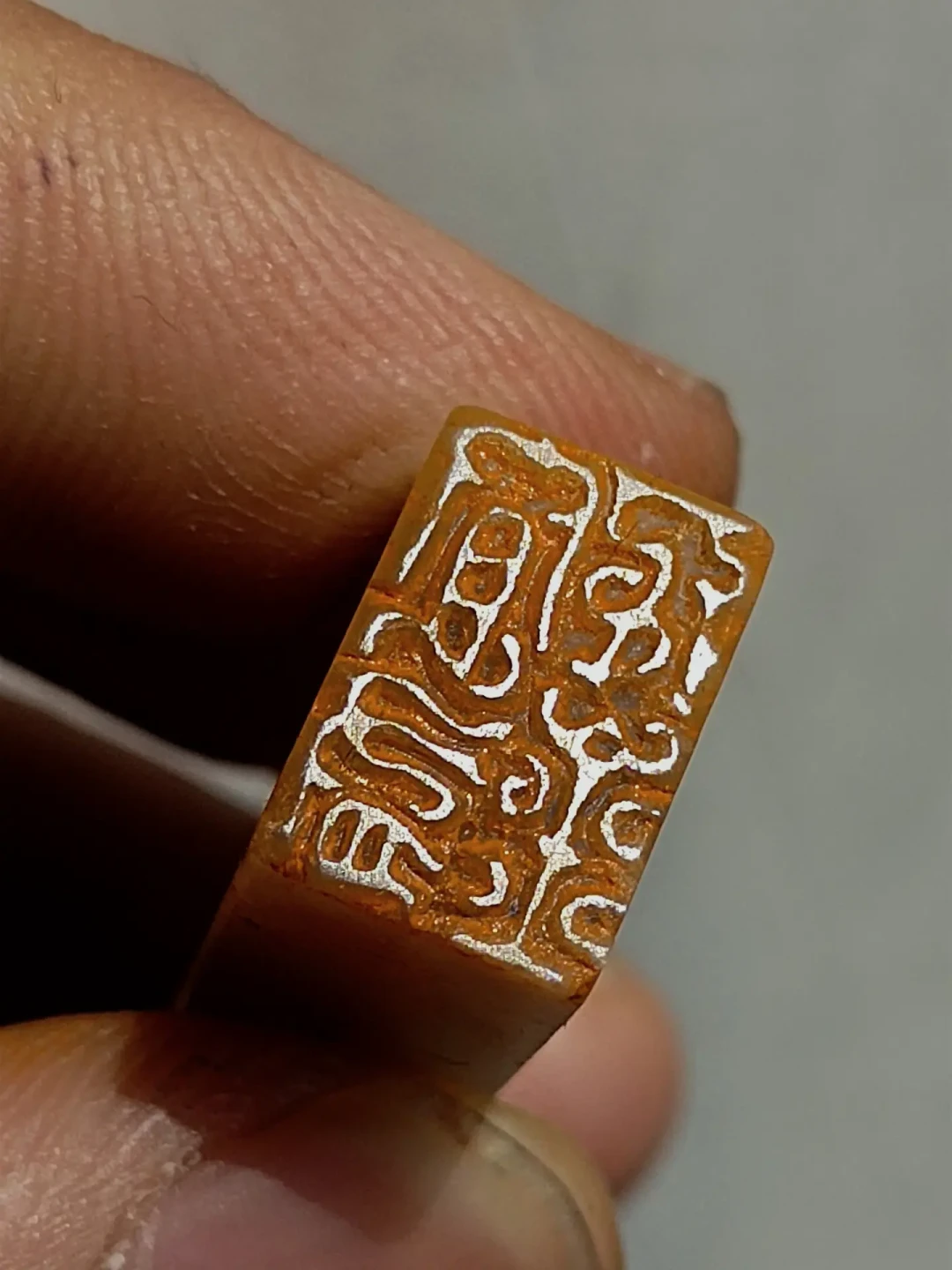手工印章有人卖10块，有人收300——刻一方章，钱到底花在哪？