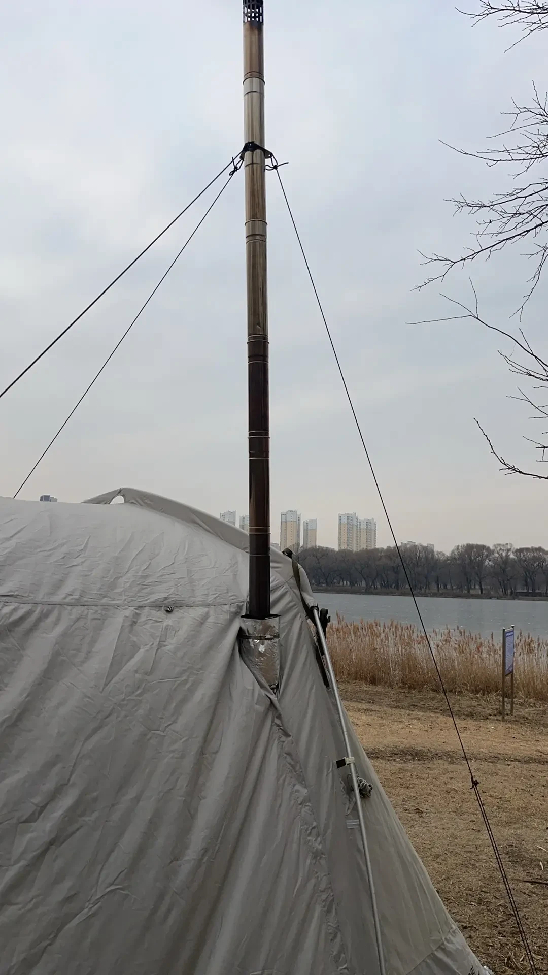 穿杆版全网断货、气柱版清到600多:牧高笛揽盛3的清仓末班车,还上不上?