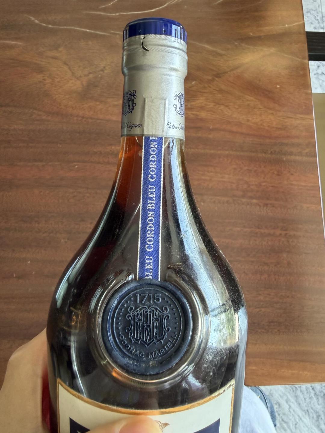 中秋宴席季,最难防的是“真瓶假酒”:买马爹利避坑的三道防线,第一道比第三道重要