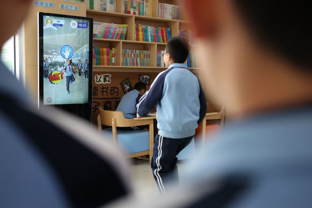 学大迫杰“送髋”,结果屁股侧面疼、心肺炸?这波模仿潮,你把结果当成了技术