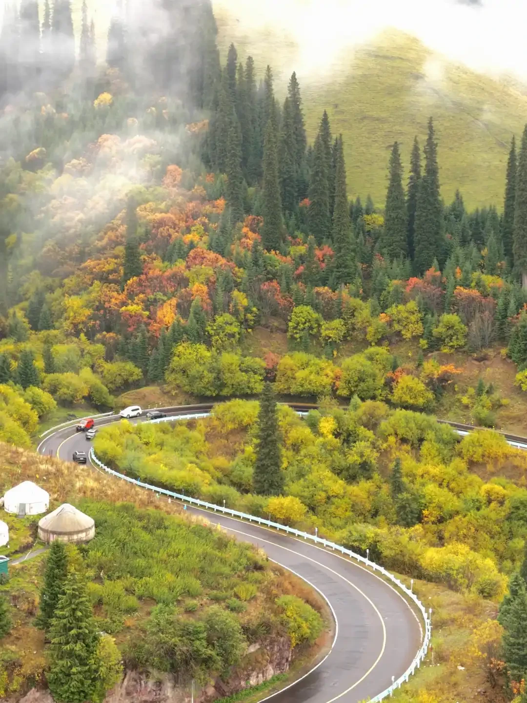 独库公路9月2日就下雪封路了:中秋国庆新疆自驾,冲收官还是奔秋景,先叠完这两条时间线再定