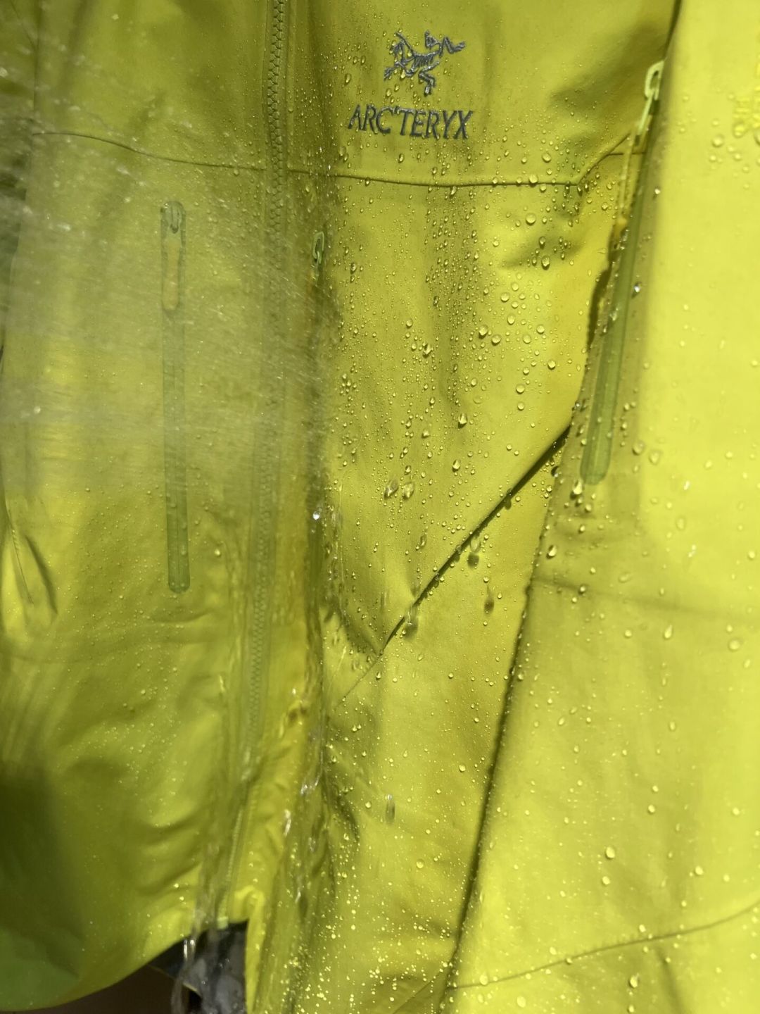 Nikwax还是Grangers?扒完一年洗壳争吵,分水岭原来是你家有没有烘干机
