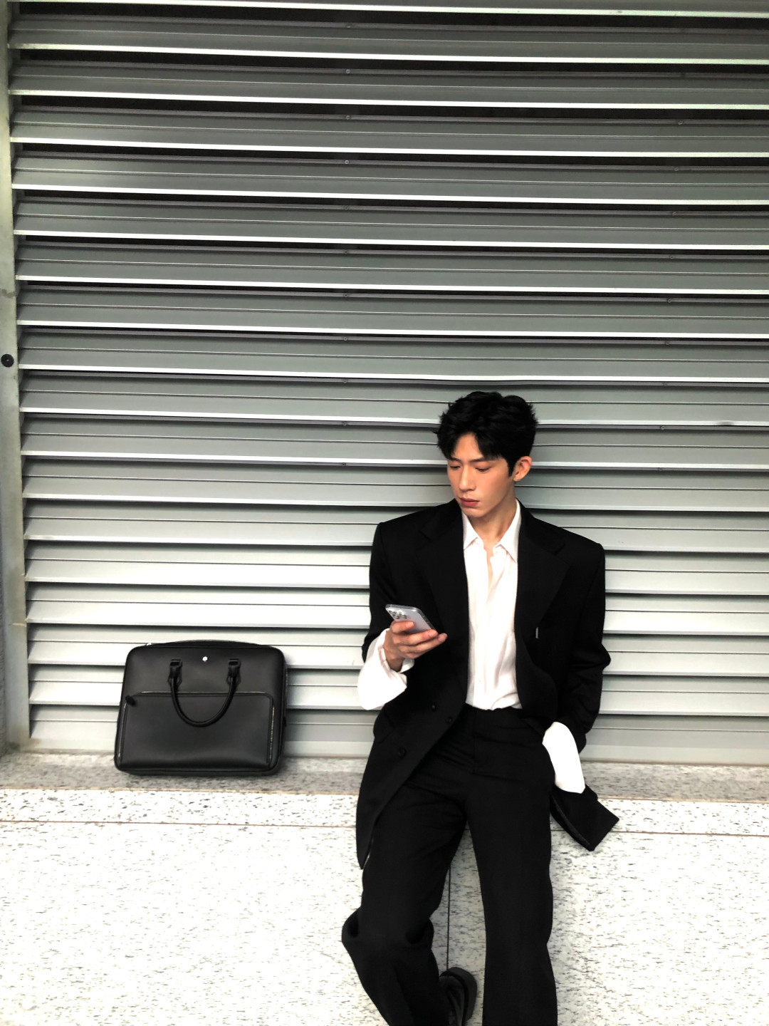 井柏然双线热搜:花少2口碑翻了11年,新剧热度登顶却两极撕裂,哪个『井柏然』值得你补?