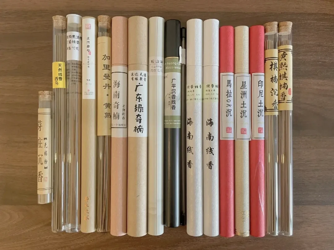 线香被说成“室内肺癌元凶”:4000条评论的恐慌、塌掉的商家信用,和一份能直接抄的用香清单