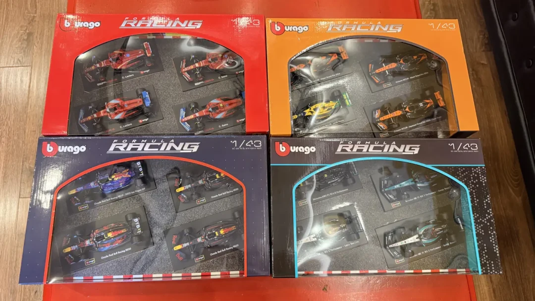 1:43的F1货架这个夏天突然挤了:比美高139元精装只出三家,Spark样车780元起刷屏,蒙扎前该追谁
