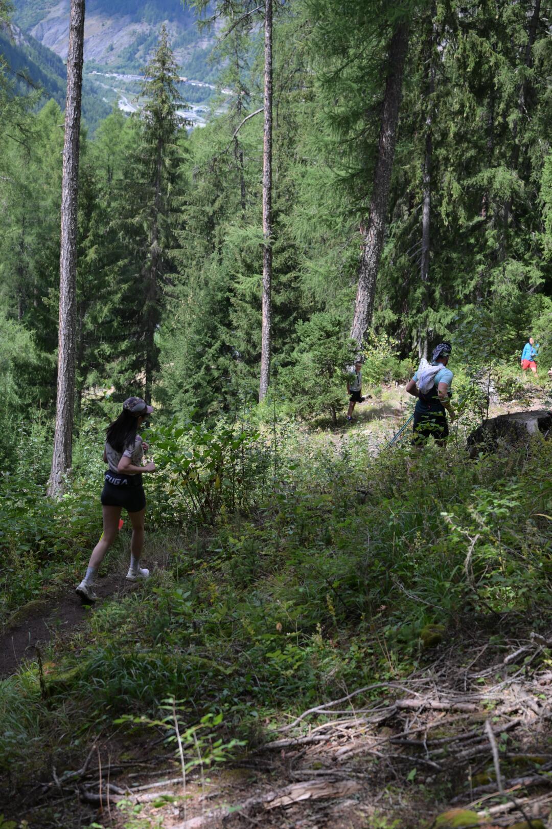 能跑全马,首野却可能DNF?秋季跑山赛季开跑,公路跑者的选赛、装备与避坑指南