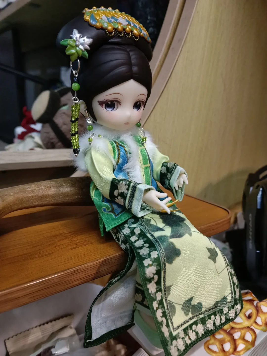 华妃盲盒二手跌到30元:六条甄嬛传潮玩线,哪些崩了、哪些还在被抢