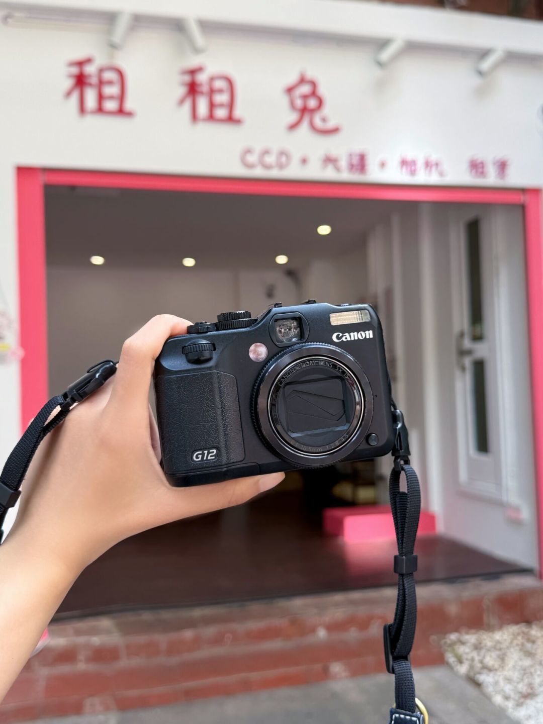 相机一台接一台官宣涨价,国庆旅拍的设备账反而先算明白了:租价梯度、五类翻车案、三类人结论,一次给你