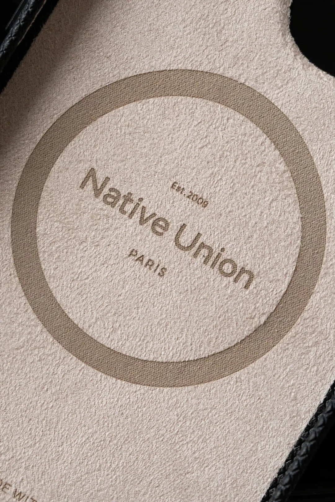 iPhone 18 快到了,Native Union 还值得押吗?壳的复用、跟进节奏和这些槽点,先搞清楚再换新