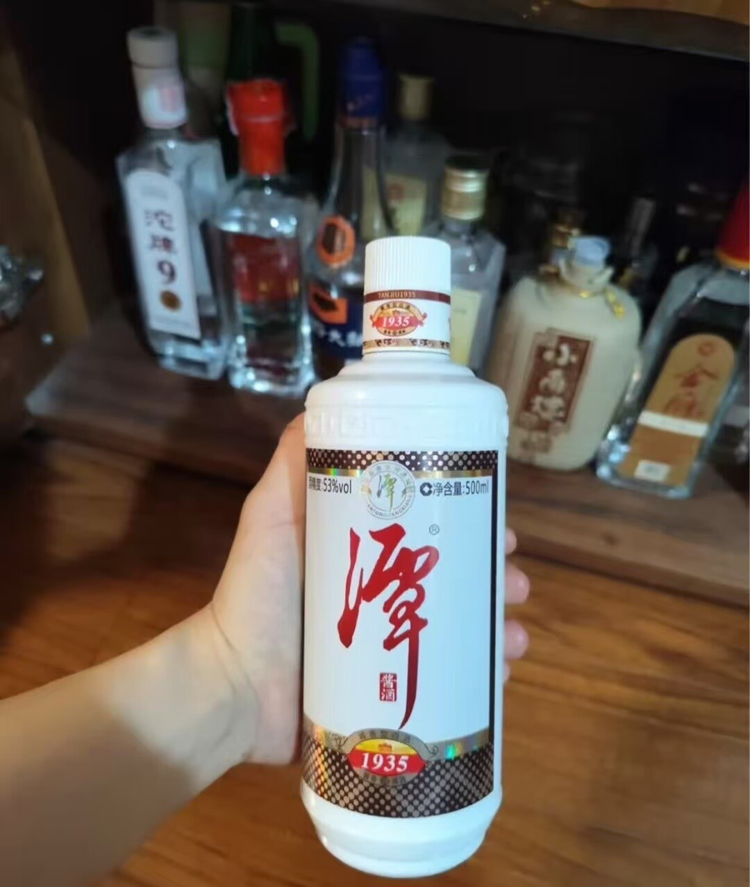 中秋国庆宴席用潭酒:1935有人50拿有人90买,红潭斤价120比正装香——版本天梯排一遍再下单