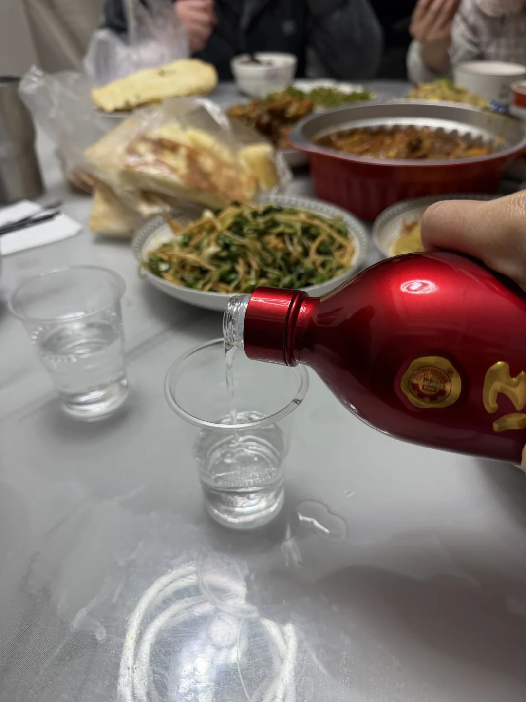 口子窖,只有安徽人在喝?省外酒友开始找上门了:兼香什么味、第一瓶怎么选、去哪买,一次说清