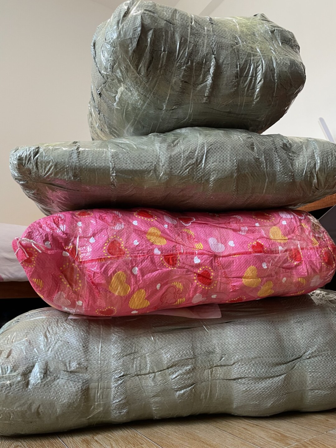 开学寄行李,别直接把包交给网点打包:24.9kg被按96.5kg计费,京东这条计费规则决定你是省是坑