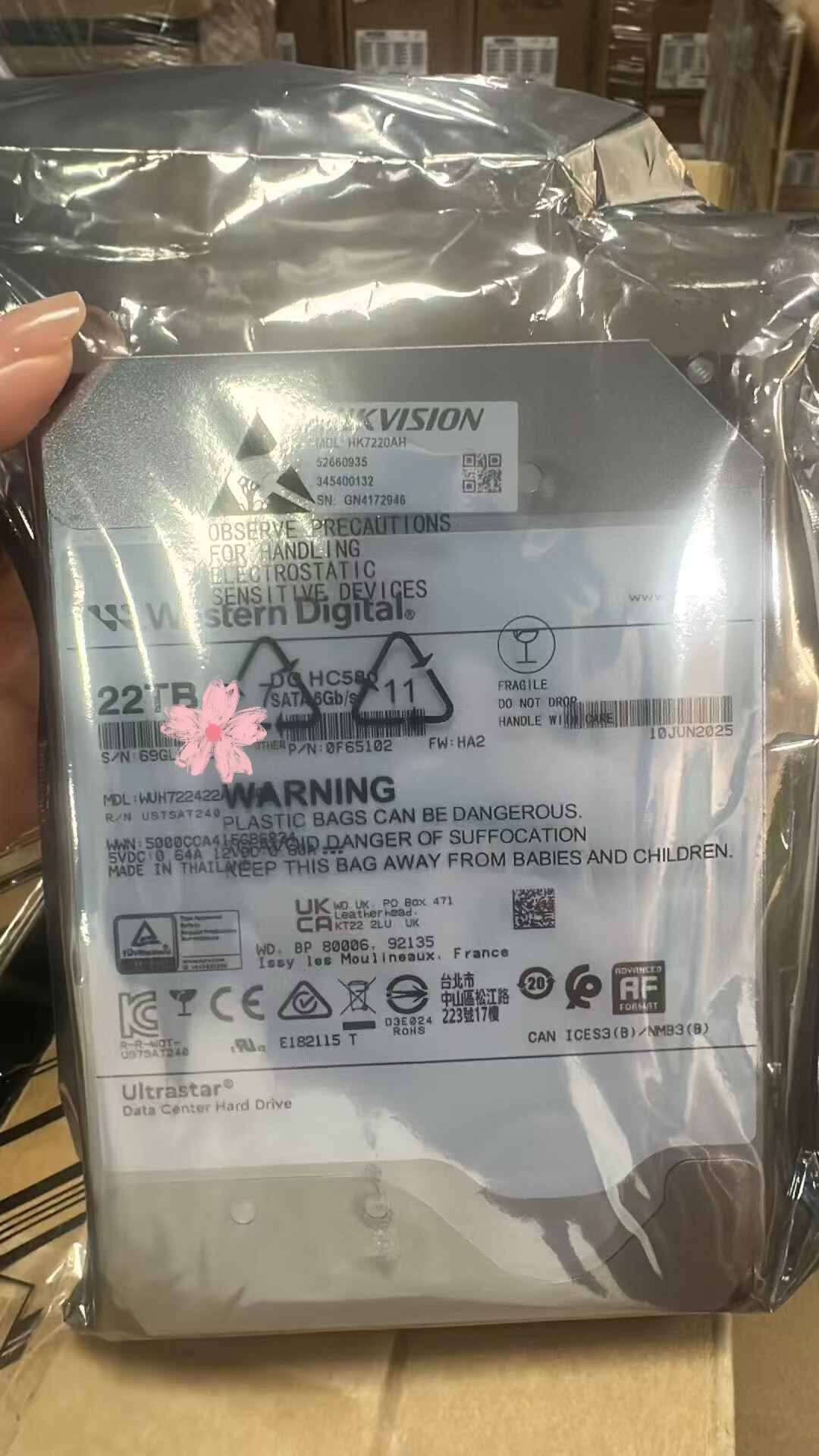 存储涨价终于放缓:等着买硬盘的影音库用户,还能撑多久、该盯什么?
