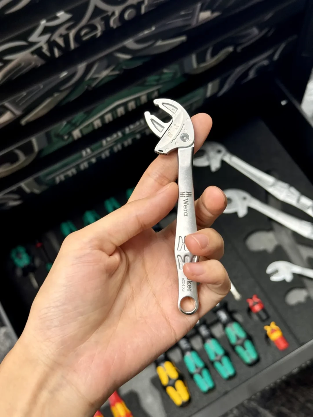 钳式扳手是神器还是吃灰?翻完8月凯尼派克和活口扳手的吵架帖,我把86系列该谁买理清楚了