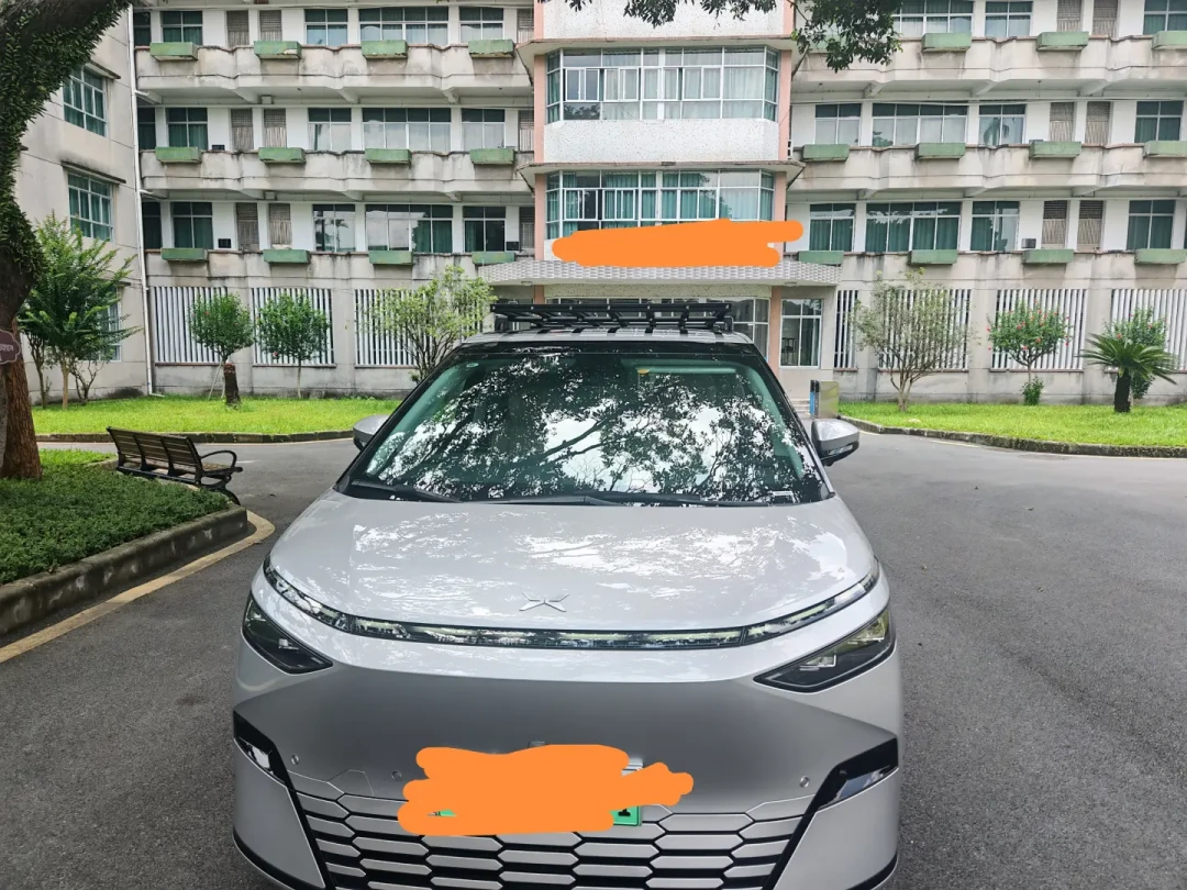 4S装饰店8000元七件套,车主自己配一套才1200:MPV
