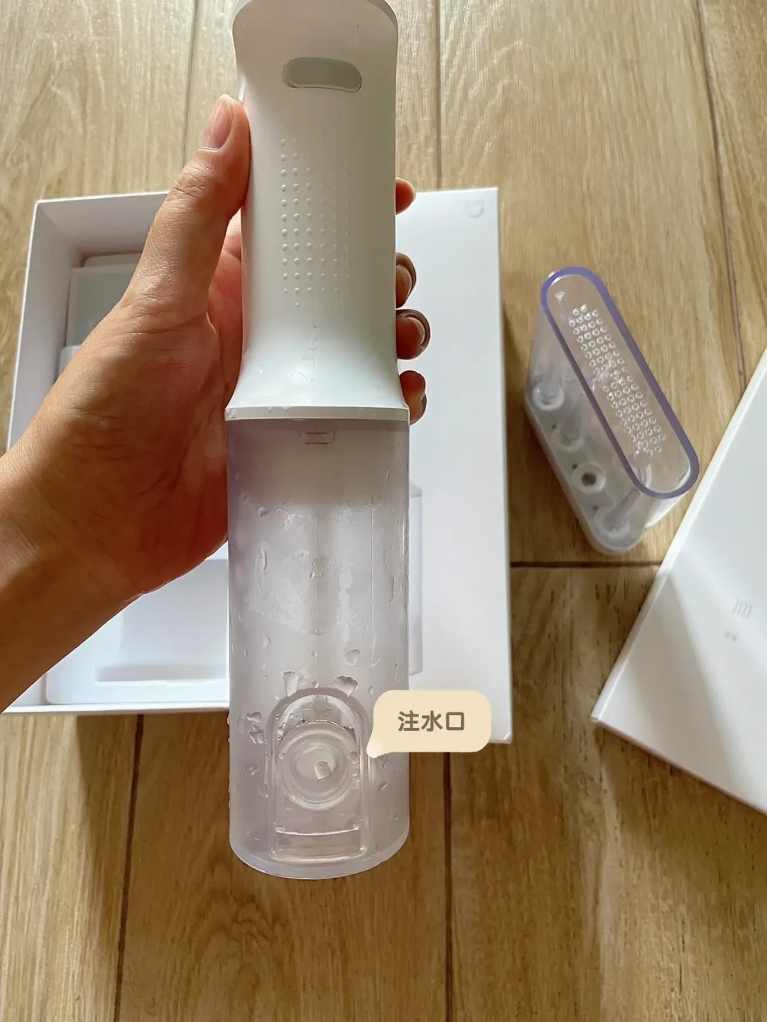 冲牙器吵了三年“智商税”:我把软文话术、劝退帖和牙医原话逐条对了一遍账,理清什么时候它是刚需、什么时候必吃灰