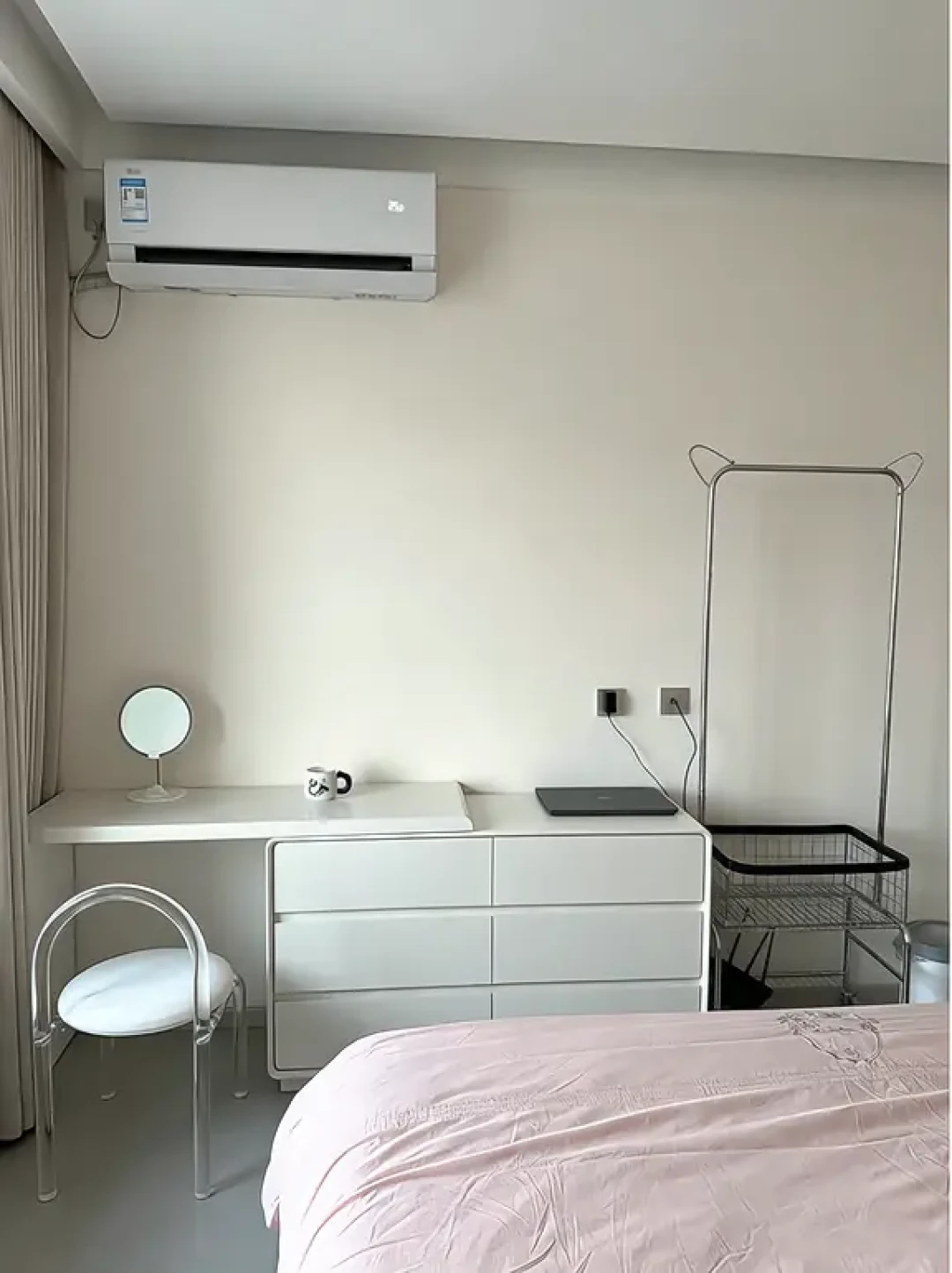 12条防遗漏清单刷屏,我却在926条翻车评论里看到另一个答案:插座疼的不是数量,是这6个位置