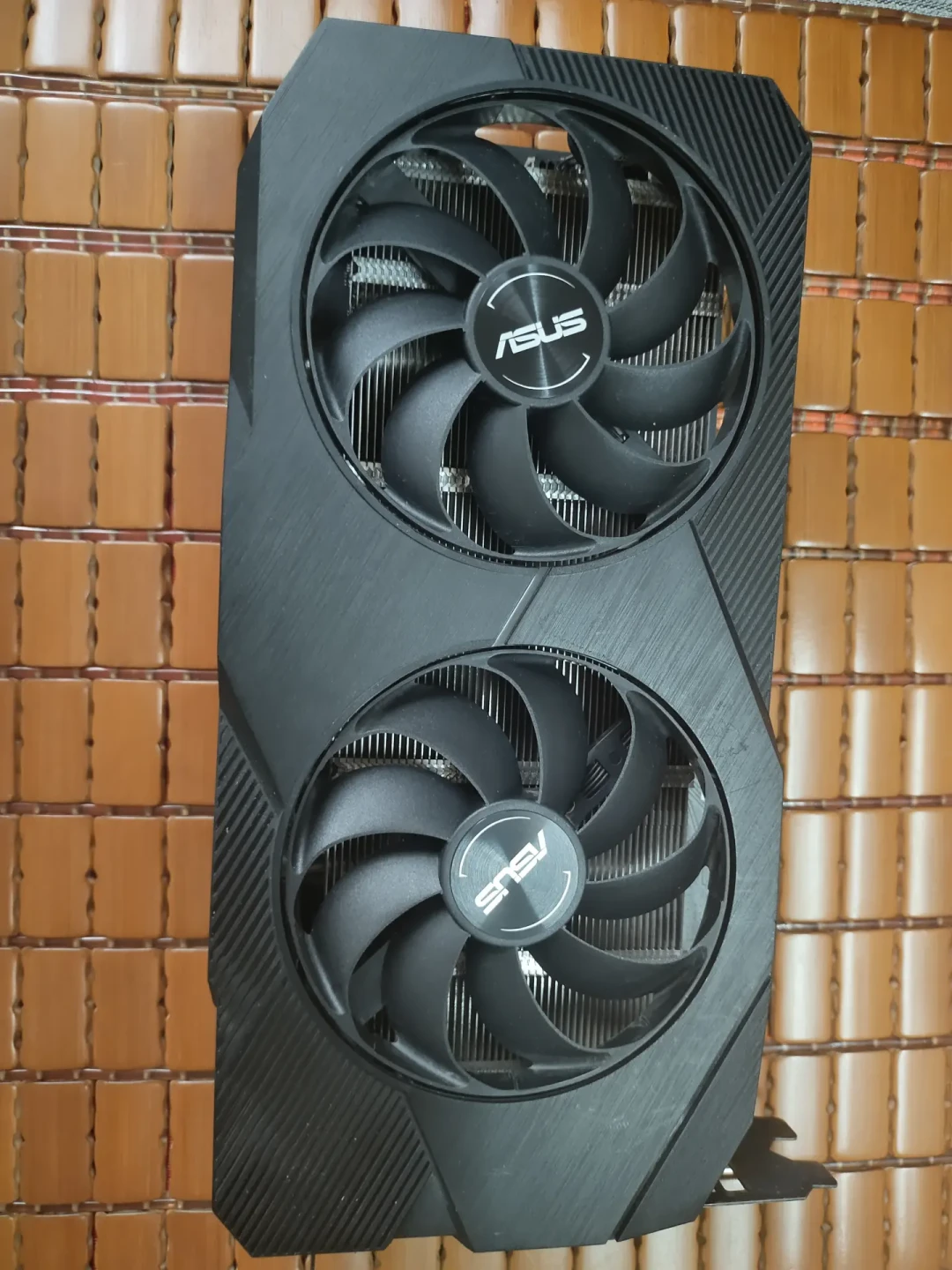 40HX解锁PCIe2.0的48小时：闲鱼价从300喊到370，