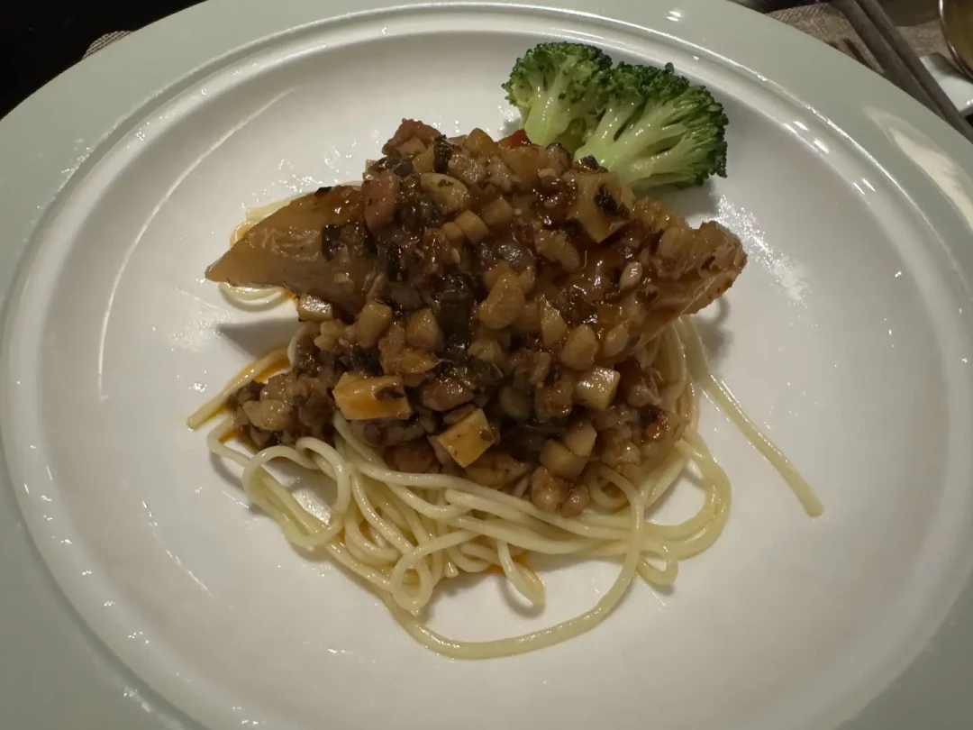 李诞公开站台