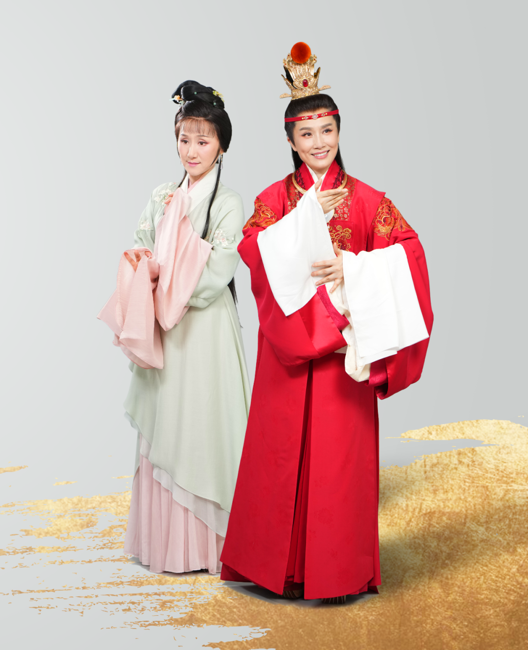 今年抢跑郑晓龙的,是两个