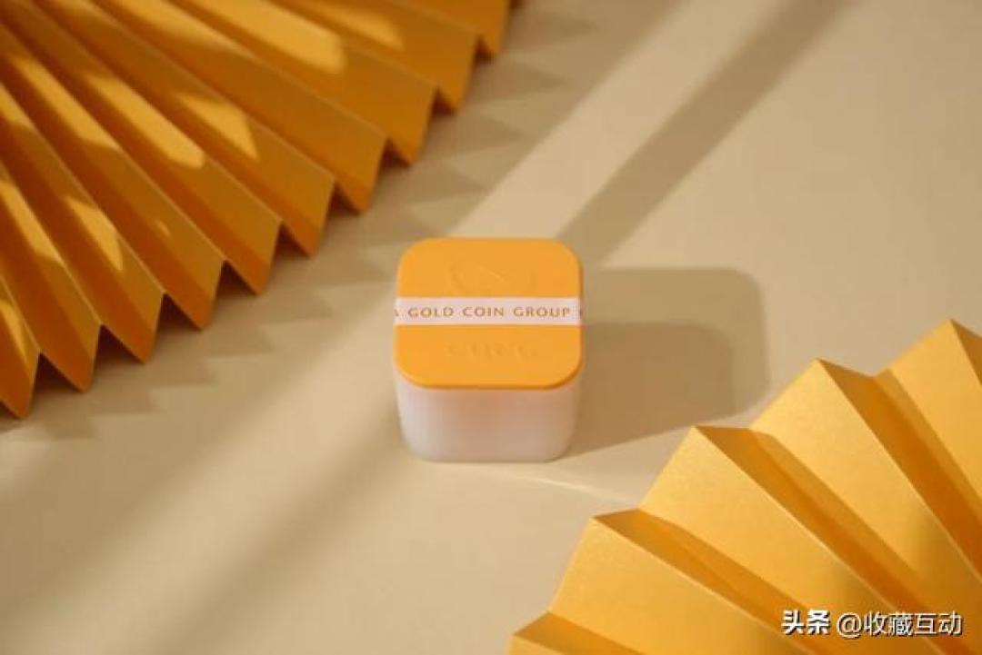首夺“钱币奥斯卡”总冠军:龙银币裸币价格没动静,币外的“卡壳”先疯了——这张衍生品价目表看完再决定追不追