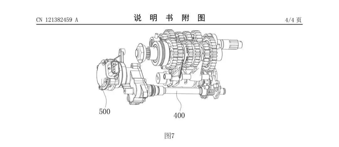 等豪爵TR500的人已经等到第三年：这周双缸500专利又公布，另一边32999元的闪600 V4都到车主手里了——再拿13天等摩博会还是现在锁单？三年爆料时间线、专利实锤明细和巡航现价账我全摆齐了