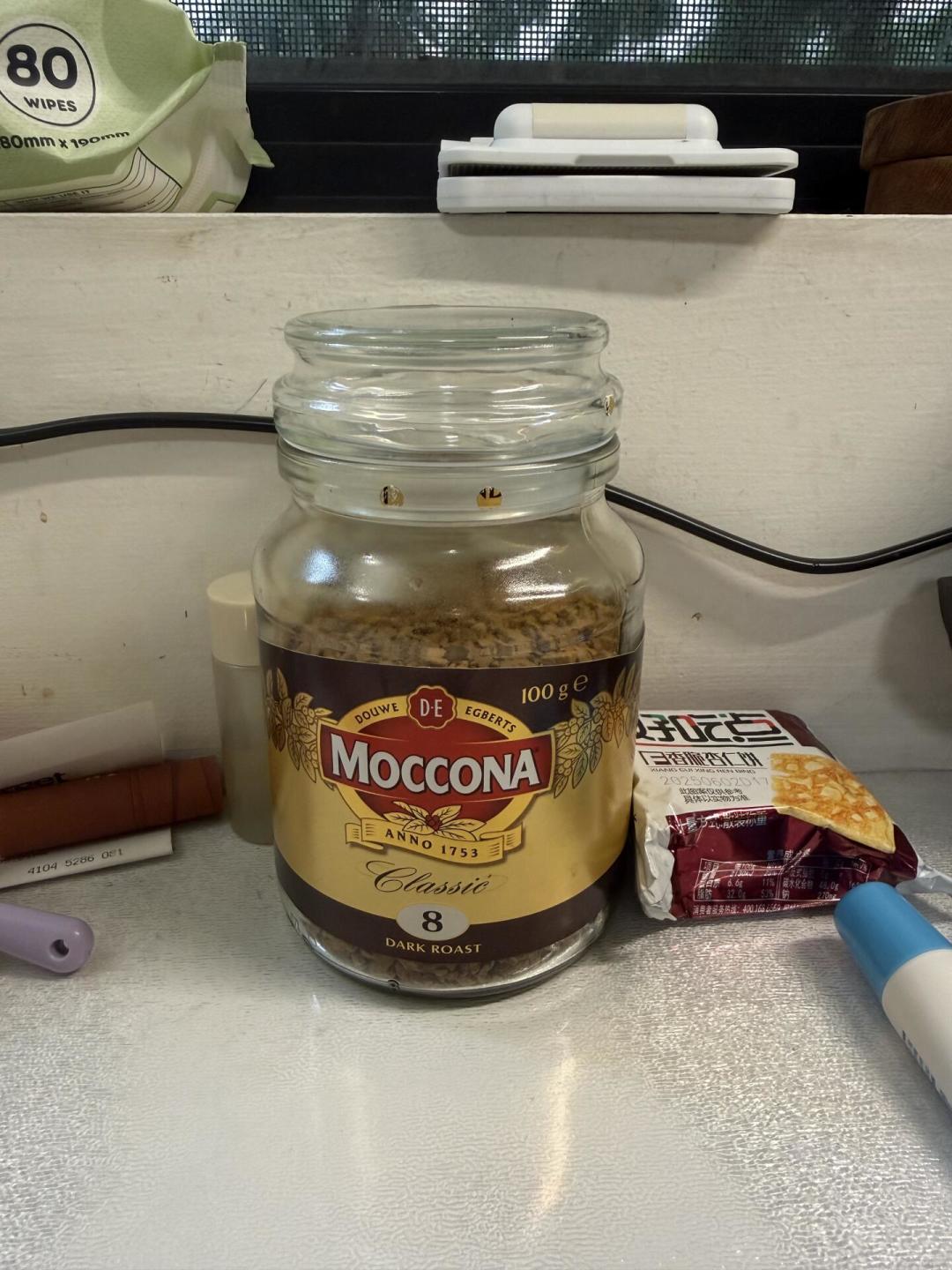 一边是